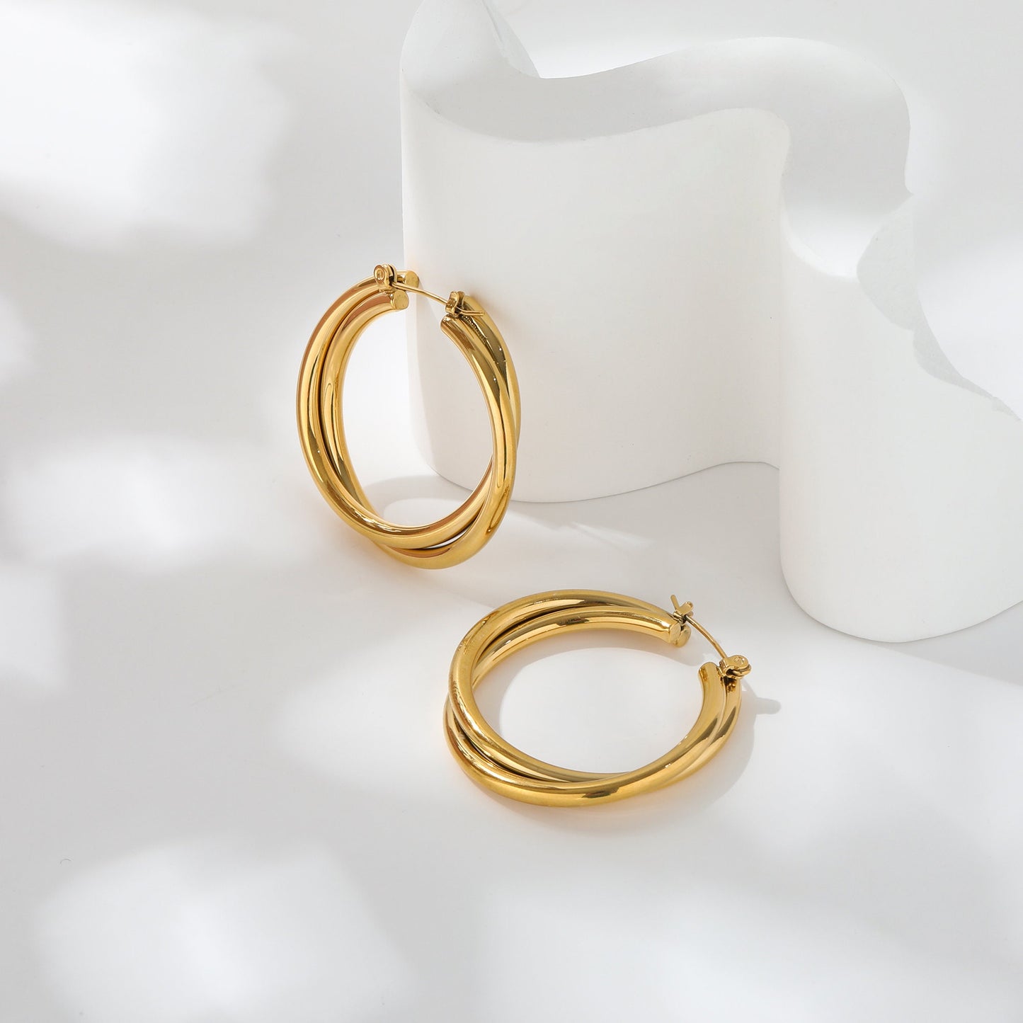 large hoop earrings, 18k gold plated waterproof jewellery, birthday gift, minimalist jewellery, gifts for women, double row twisted GE04