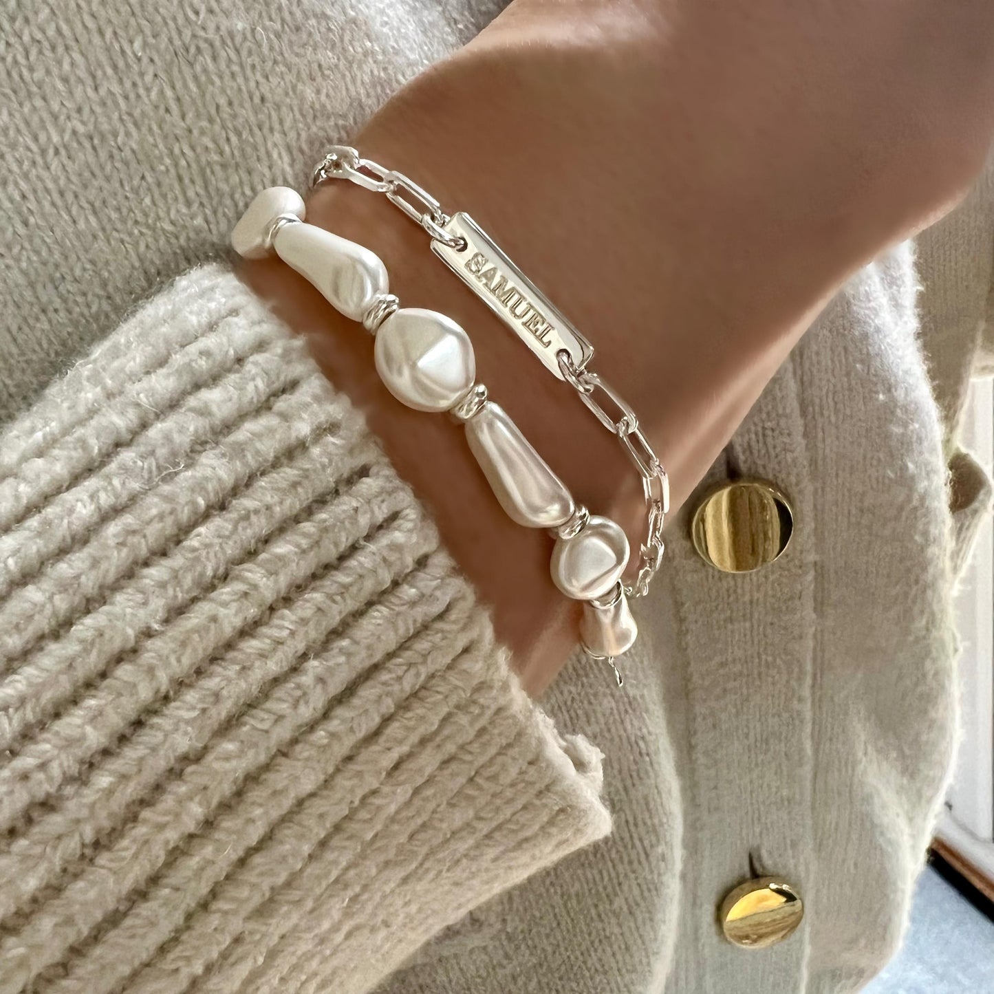 engraved name bar bracelet, nameplate sterling silver, paperclip chain, personalised, minimalist, 18th birthday gift, gift for women, SBE03