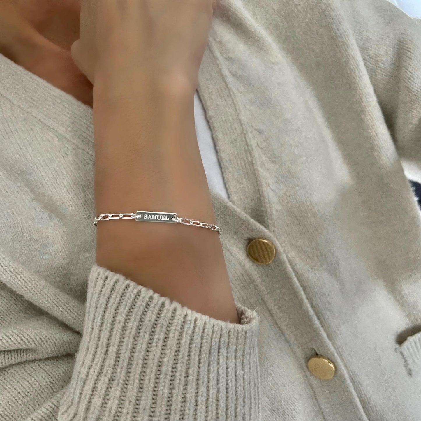 engraved name bar bracelet, nameplate sterling silver, paperclip chain, personalised, minimalist, 18th birthday gift, gift for women, SBE03