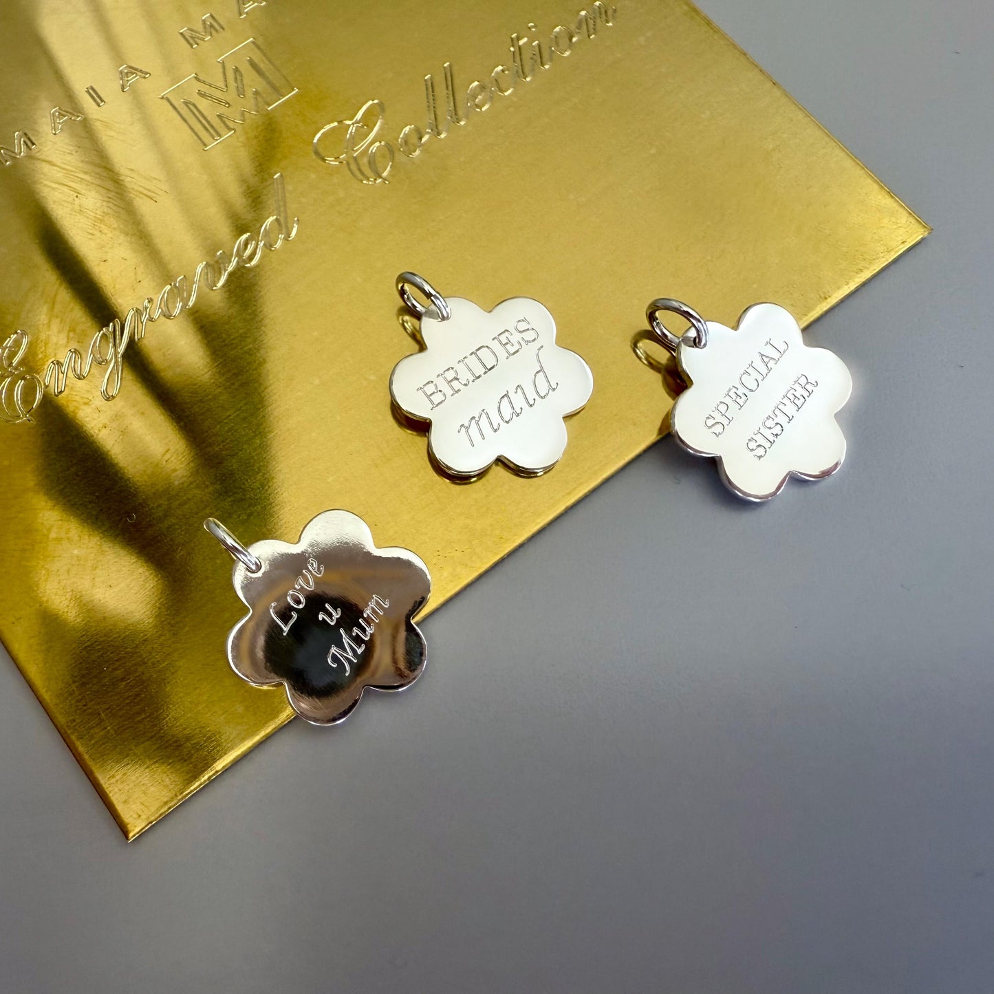 engraved name flower charm for necklace, word pendant, unique gifts, minimalist, bridesmaids gift, personalised birthday gift, SNE09