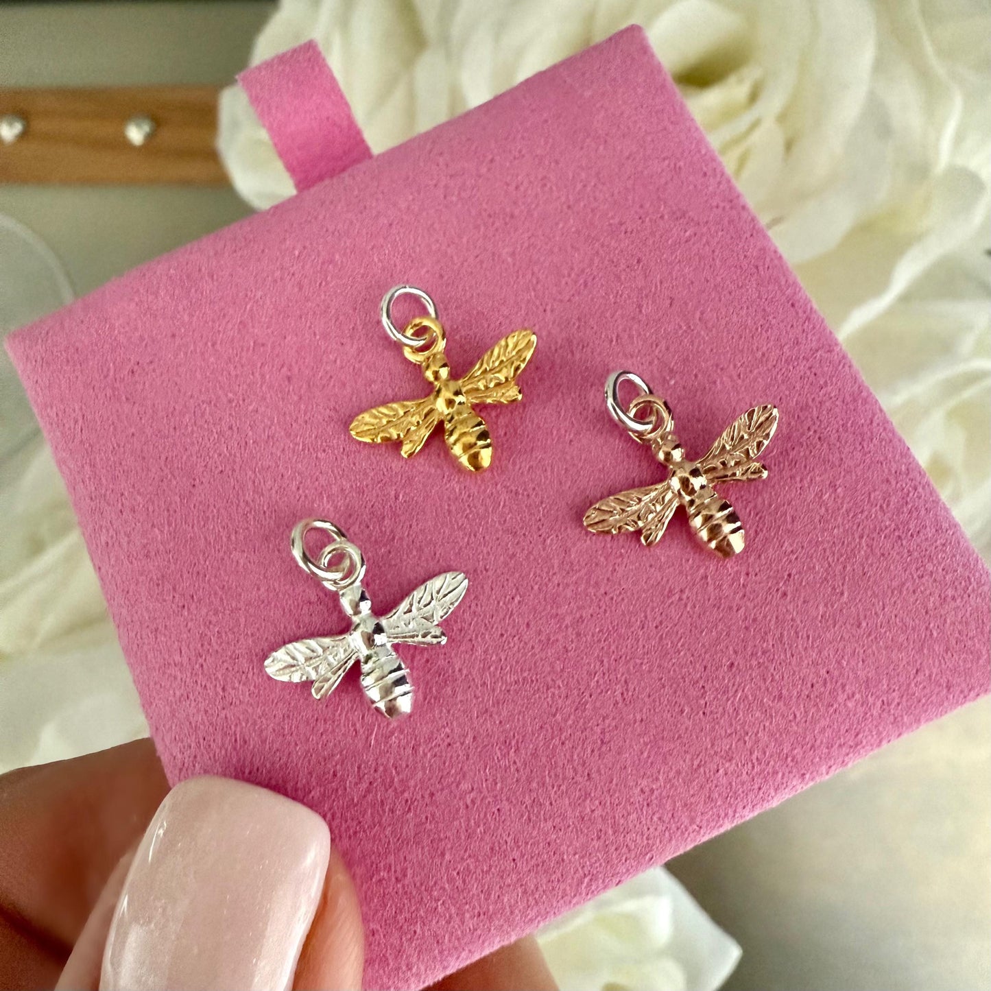 bee pendant for necklace, add a charm for necklace, birthday gift for her, keepsake gift, animal jewellery, insect charm
