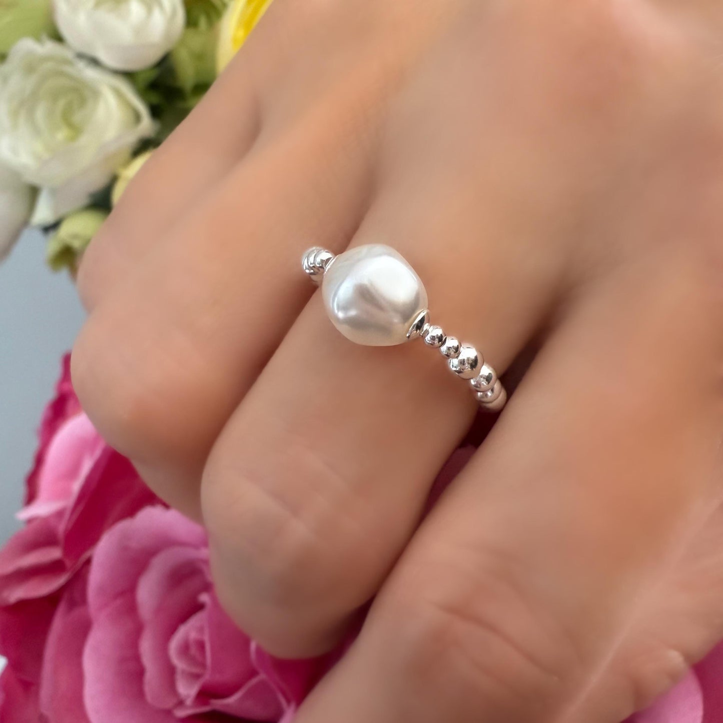 white pearl ring, sterling silver, handmade, beaded ring, stretchy ring, minimalist jewellery, gifts for women, baroque pearl, SOPHIA SRM20