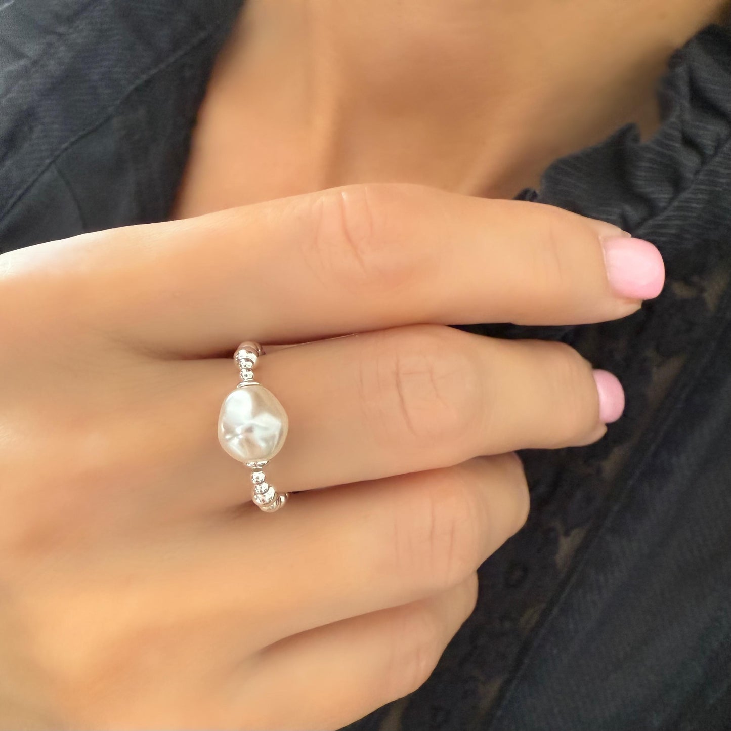 white pearl ring, sterling silver, handmade, beaded ring, stretchy ring, minimalist jewellery, gifts for women, baroque pearl, SOPHIA SRM20