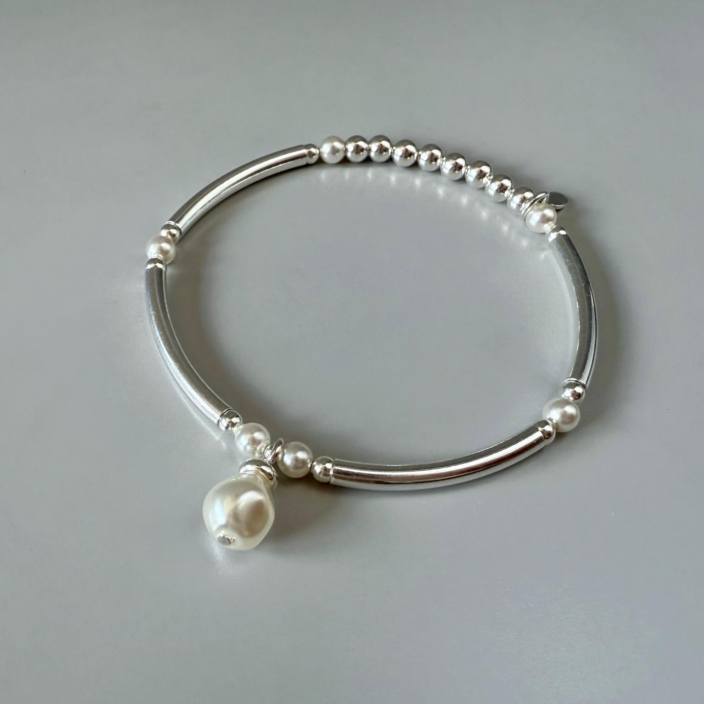 white pearl bangle, sterling silver, stretchy bracelet, bead bracelet, pearl bracelet, handmade, minimalist, gift for women, AIDA SBB08