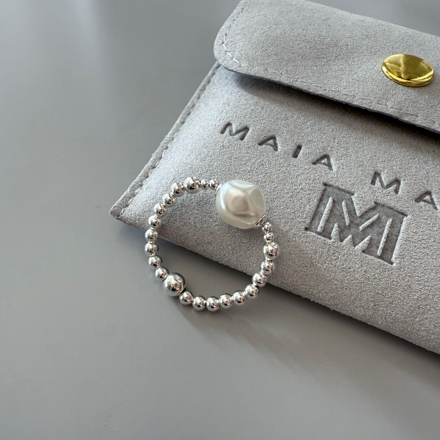white pearl ring, sterling silver, handmade, beaded ring, stretchy ring, minimalist jewellery, gifts for women, baroque pearl, SOPHIA SRM20