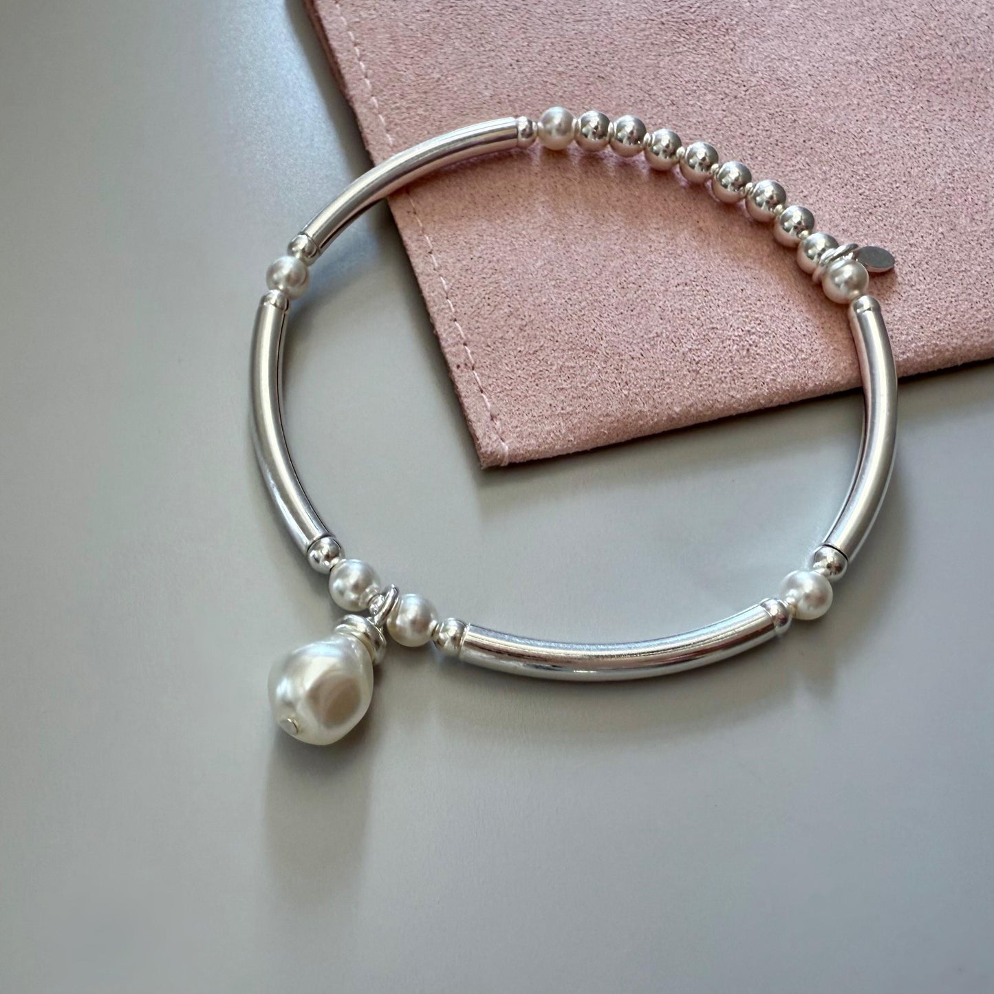 white pearl bangle, sterling silver, stretchy bracelet, bead bracelet, pearl bracelet, handmade, minimalist, gift for women, AIDA SBB08