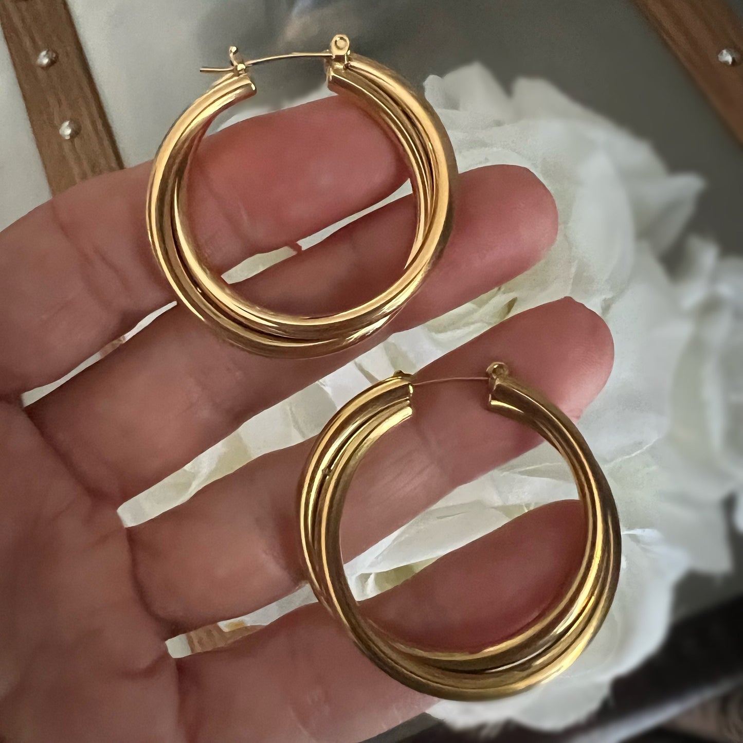 large hoop earrings, 18k gold plated waterproof jewellery, birthday gift, minimalist jewellery, gifts for women, double row twisted GE04