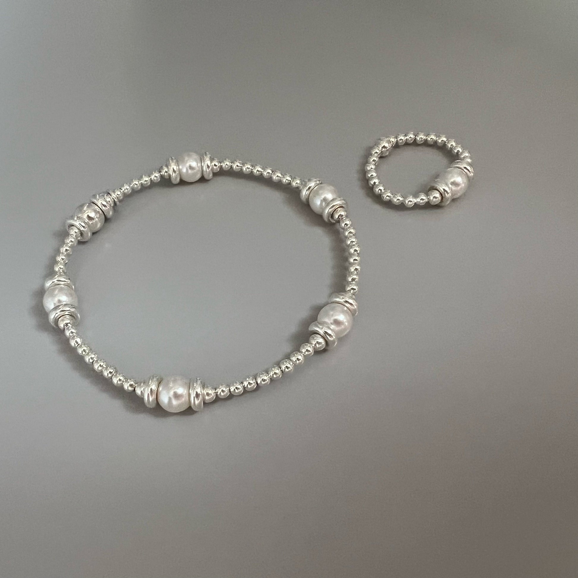 white pearl bracelet, sterling silver, handmade beaded stacking bracelet, gift for her, personalised jewellery, Sarah SBM04