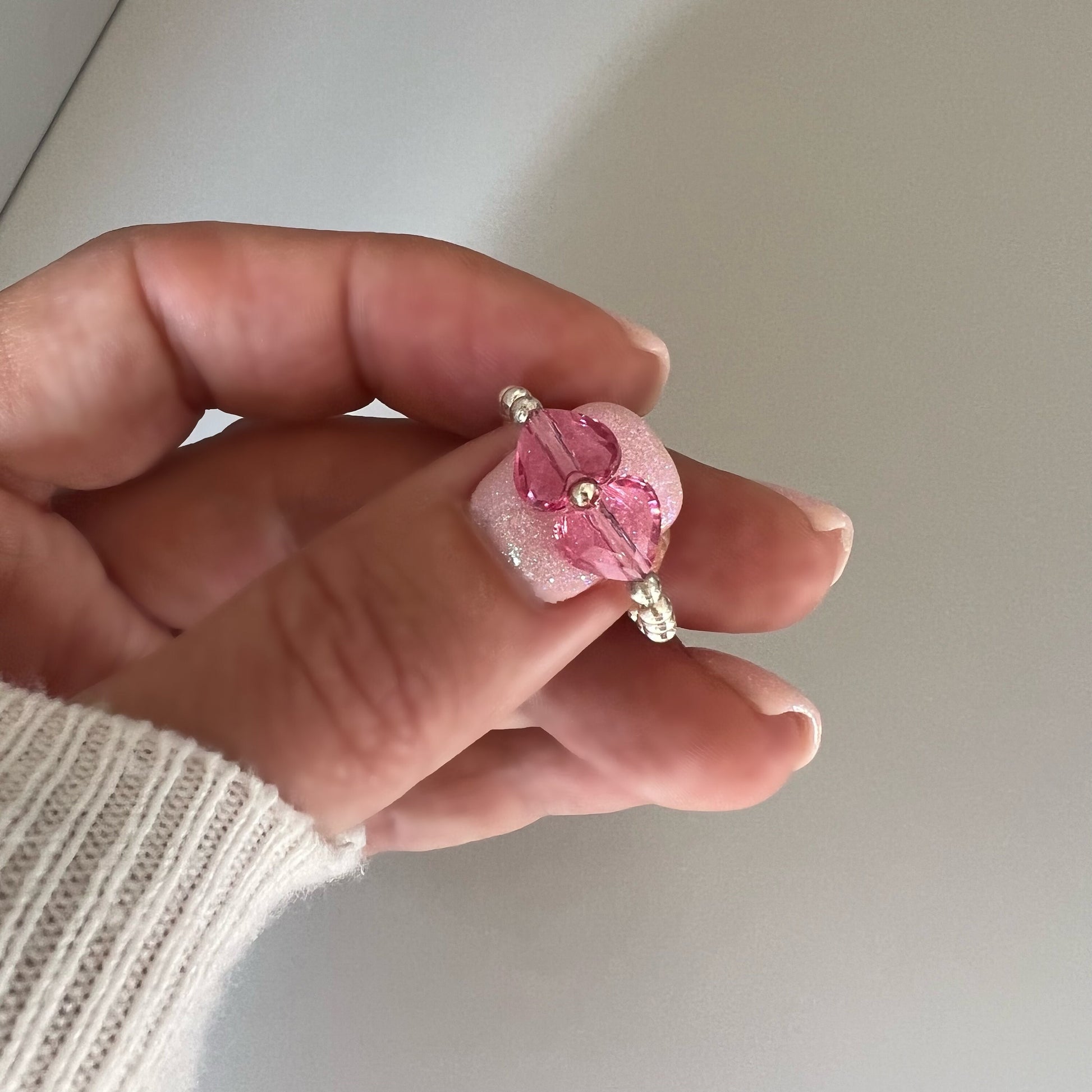 heart charm ring, handmade beaded stretchy ring, pink ring, minimalist jewellery, gifts for women, rings for women, ISABELLA pink-SR28a