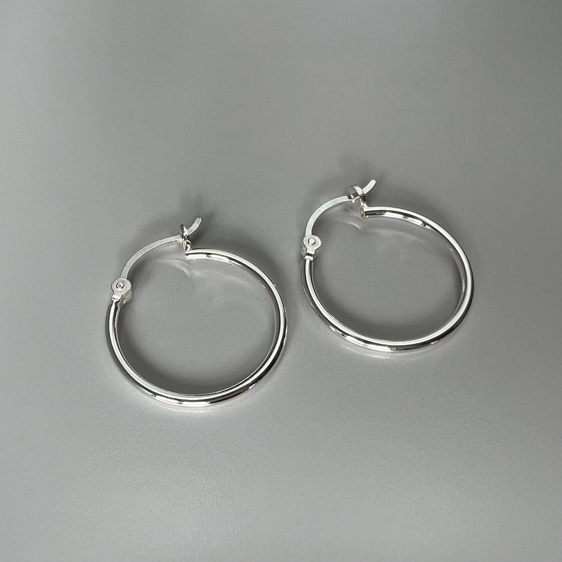 plain sterling silver hoops, simple hoops, minimalist jewellery, gifts for women, silver earrings, day earrings, SIMPLY HOOPS-SE31