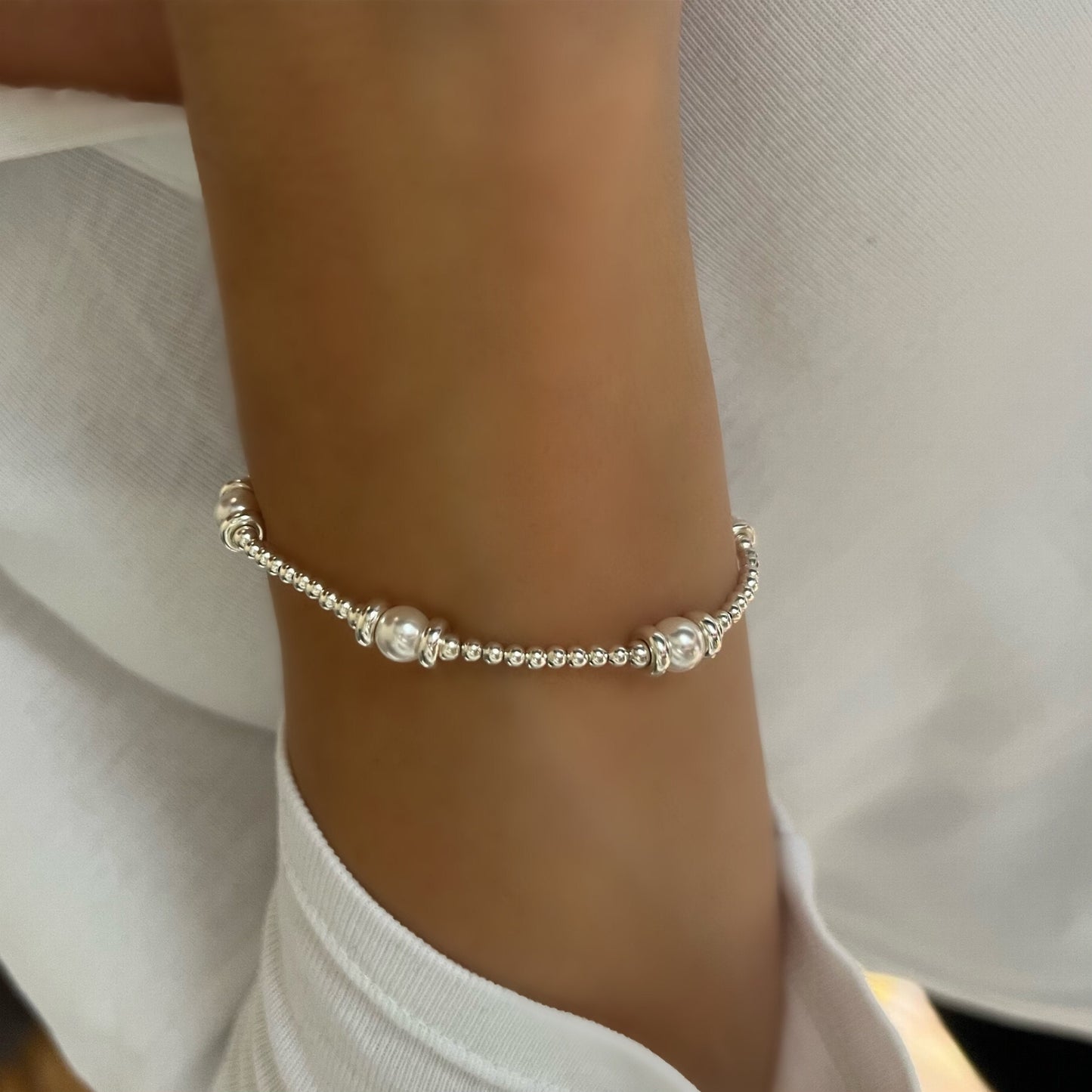 white pearl bracelet, sterling silver, handmade beaded stacking bracelet, gift for her, personalised jewellery, Sarah SBM04