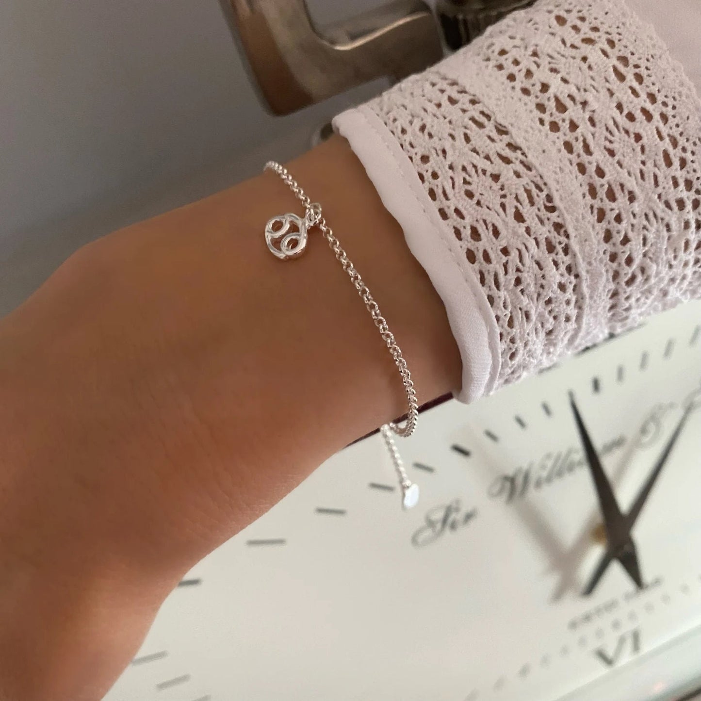 dainty zodiac bracelet, sterling silver, star sign charm, horoscope bracelet, birth sign, 18th birthday gift, Hanna mini Horoscope-SB1