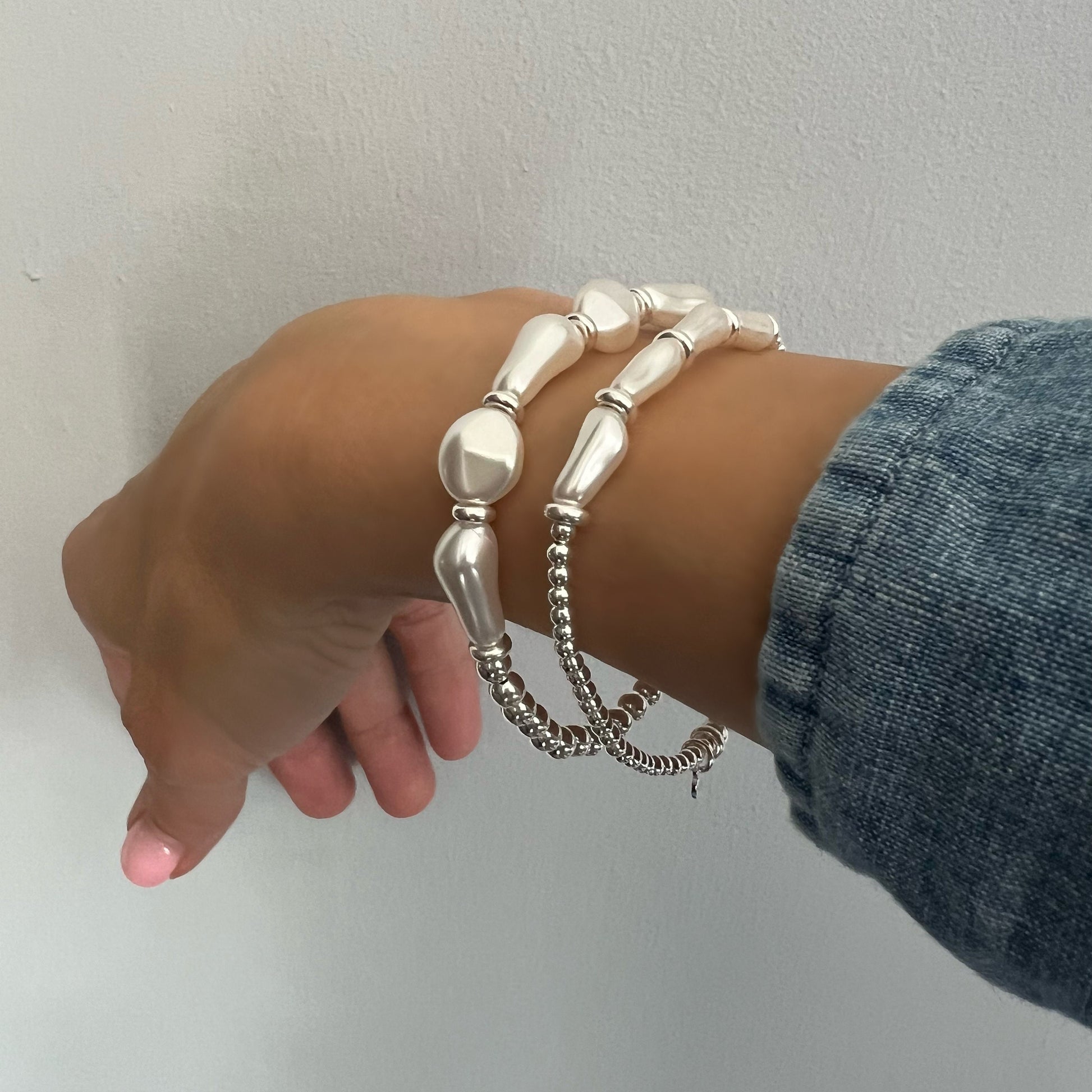 white baroque pearl bracelet, sterling silver, bead bracelet, handmade jewellery, stacking bracelet, gift for her, gift for mum REYA SBM21