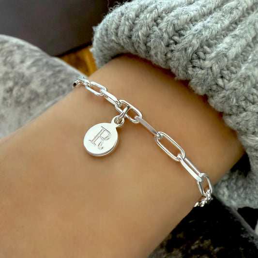 initial disc personalised bracelet, sterling silver, perfect birthday gift, paperclip layering chain, gift for sister, minimalist, SBE11
