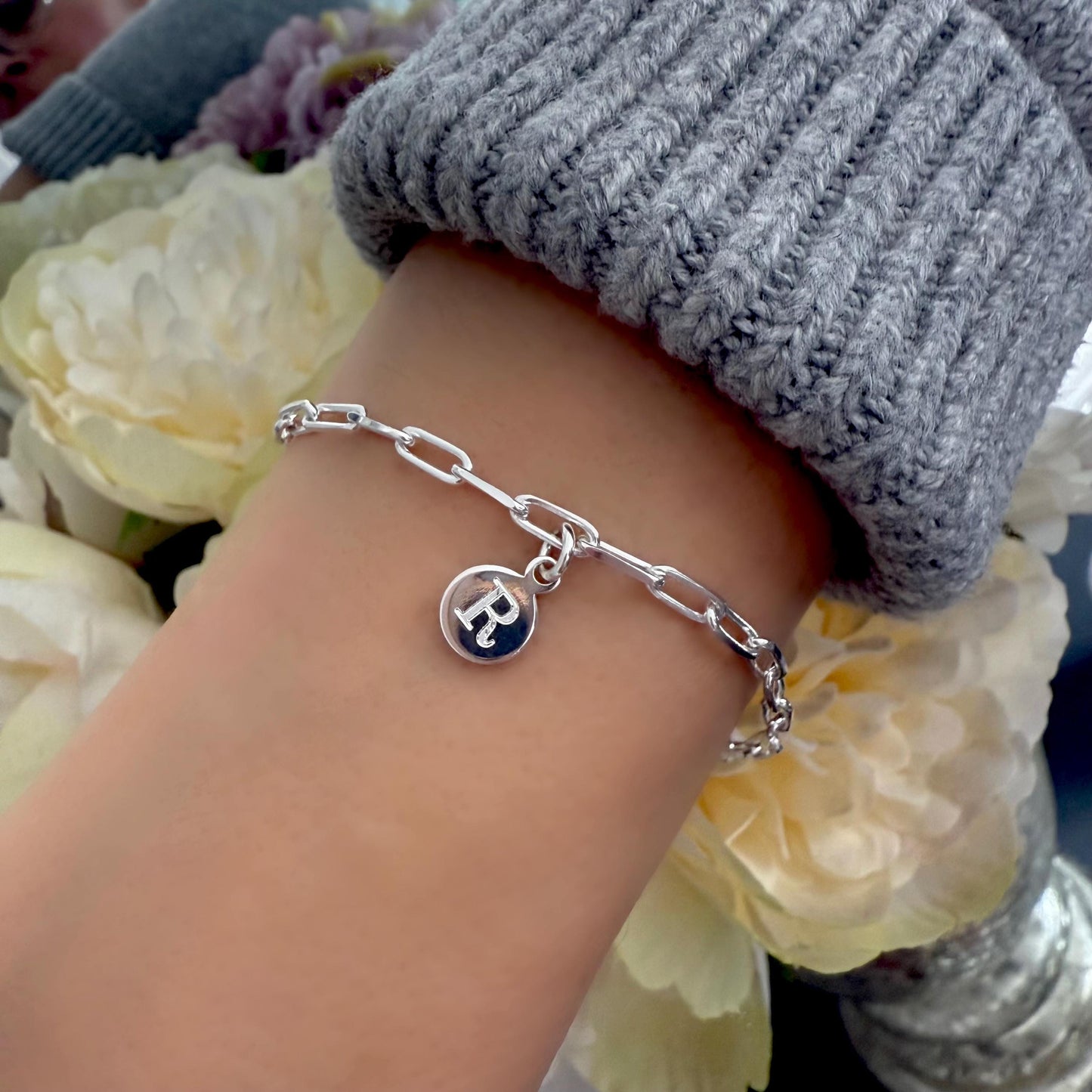 initial disc personalised bracelet, sterling silver, perfect birthday gift, paperclip layering chain, gift for sister, minimalist, SBE11