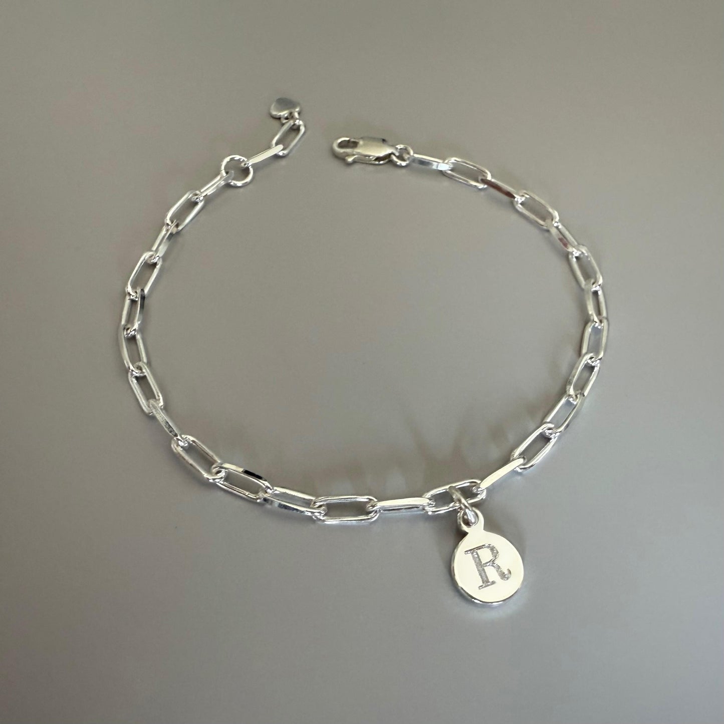 initial disc personalised bracelet, sterling silver, perfect birthday gift, paperclip layering chain, gift for sister, minimalist, SBE11