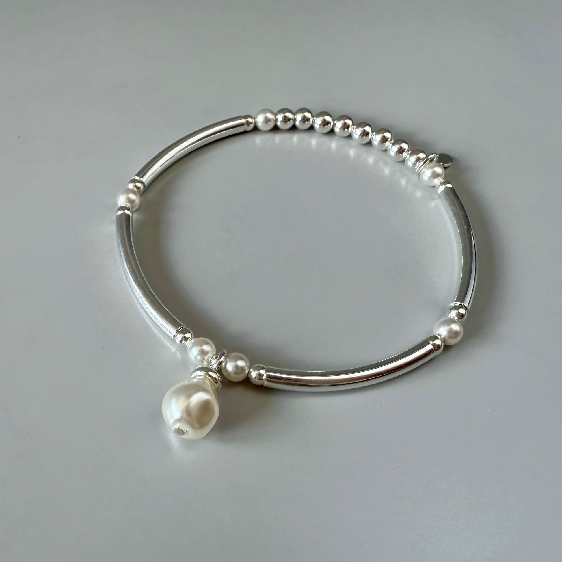 white pearl bangle, sterling silver, stretchy bracelet, bead bracelet, pearl bracelet, handmade, minimalist, gift for women, AIDA SBB08