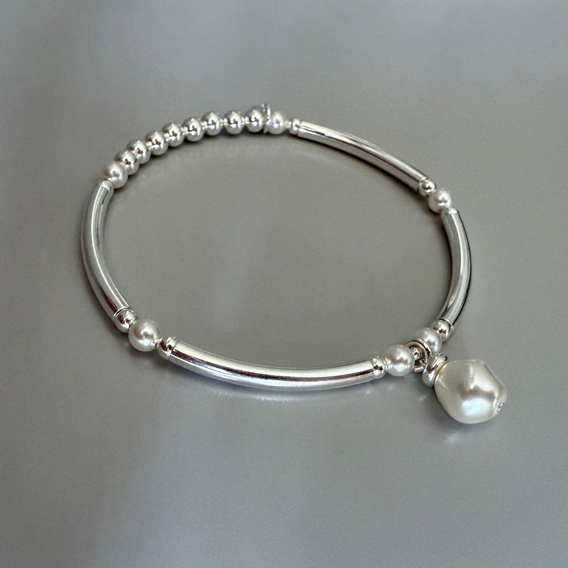 white pearl bangle, sterling silver, stretchy bracelet, bead bracelet, pearl bracelet, handmade, minimalist, gift for women, AIDA SBB08